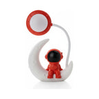 Lampe de bureau enfant Astro, veilleuse astronaute rouge sur croissant de lune, packshot fond blanc, Candeora