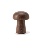 Veilleuse en bois Pilou, finition noyer, taille Petite, packshot fond blanc
